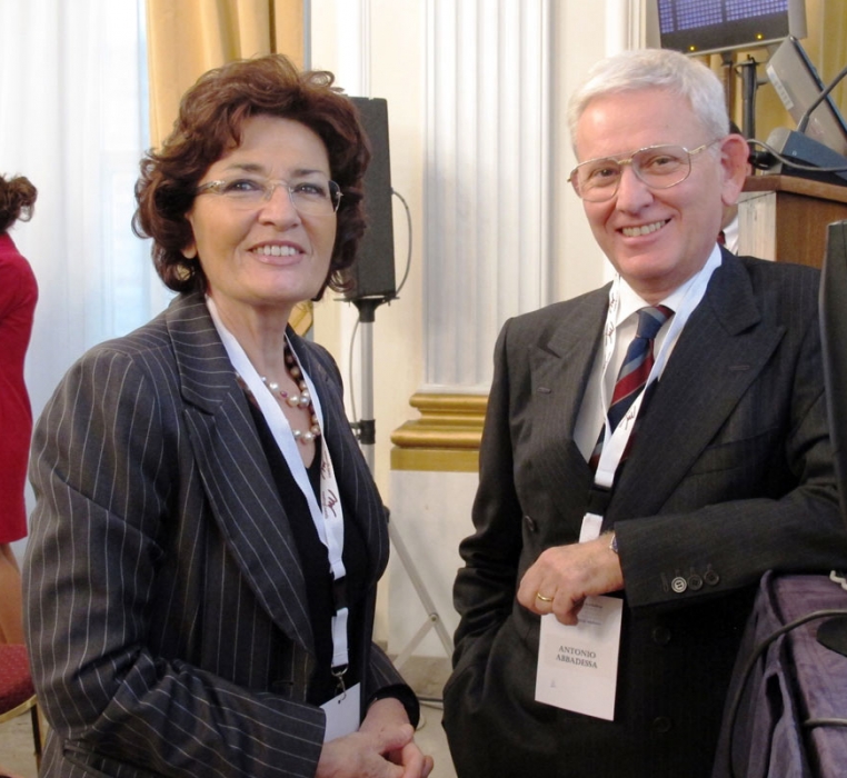 Prof. Enrica Morra,  Rete Ematologica Lombarda, relatore su invito del Prof. Abbadessa  