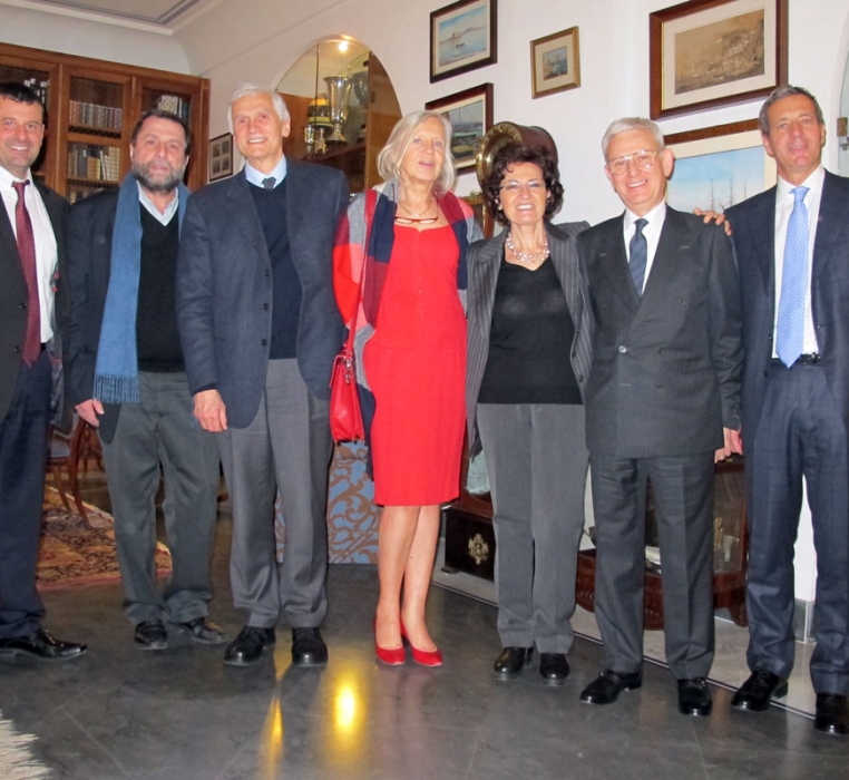 Prof.Steven Treon, Dana Farber Cancer Center, Harvard Medical School (Boston); Prof. Jean-Paul Fermand, Department Immuno-Hematology Hospital Saint Louis, Medical School Paris VII (Parigi); Prof. Giampaolo Merlini, Direttore Scientifico Policlinico San Matteo ( Pavia); Prof.  Eva Kimby, Karolinska University Hospithal (Stockholm; Prof. Enrica Morra, Rete Ematologica Lombarda (Milano)Prof Fabrizio Pane, Presidente SIE, relatori su invito del Prof. Abbadessa